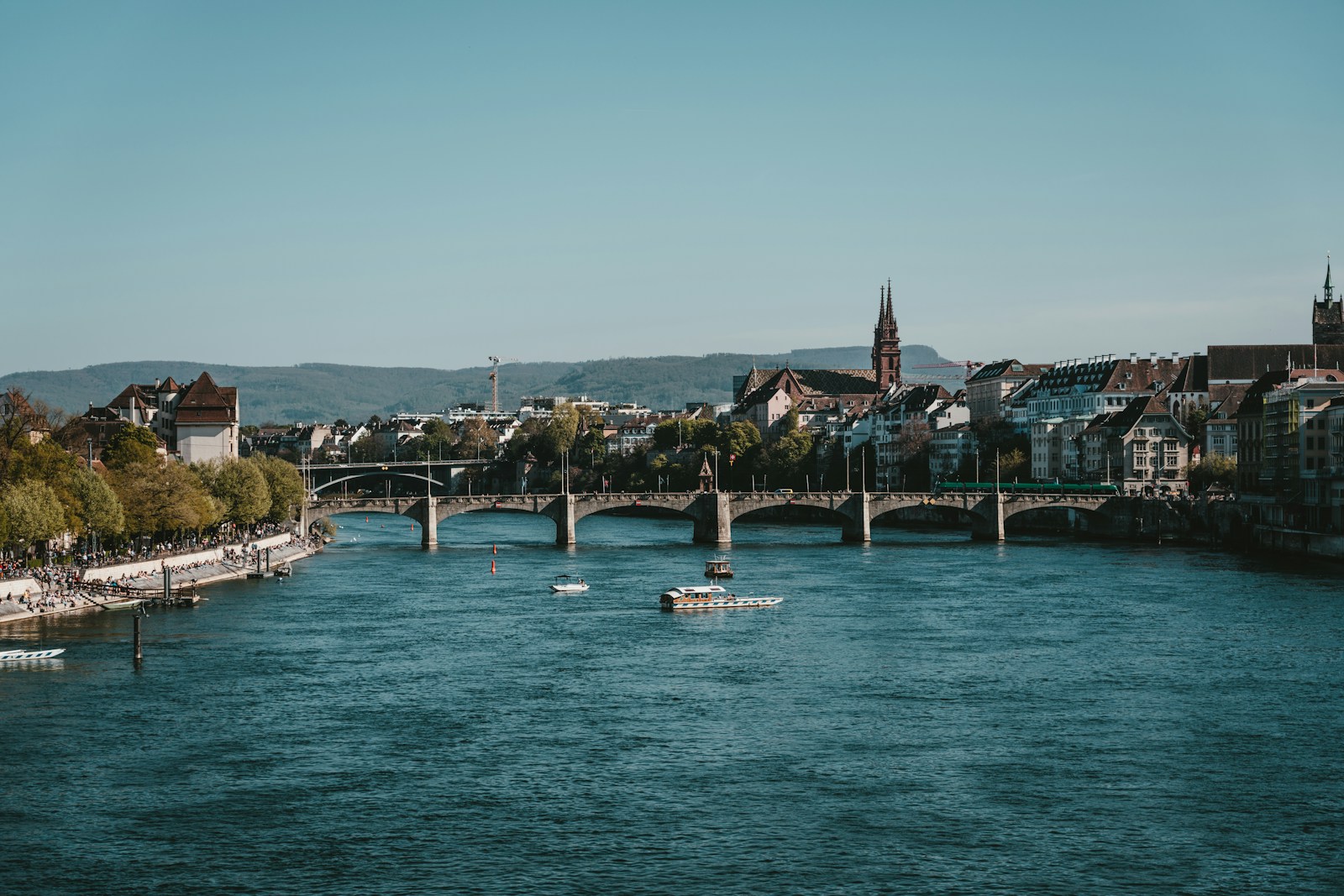 Guggenmusiken und Historische Fasnet in Basel: Eine Tradition voller Leben und Farbe
