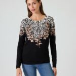 Classic Pullover mit Leo-Ornament-Druck