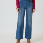 Flared-Jeans mit Ziernähten