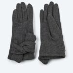 Handschuhe mit Hahnentrittmuster