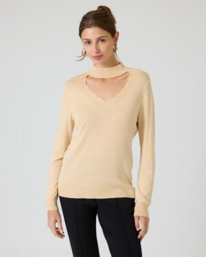 Pullover mit Cut-Out