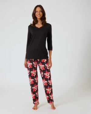 Pyjama "Blumen mit Spitze"