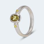 Ring mit Mali Granat und Brillant