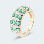 Ring mit Smaragd und Diamant