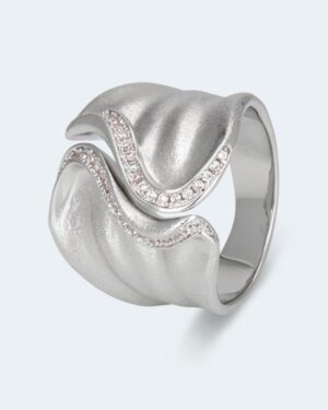 Ring mit Zirkonia