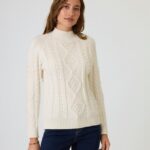 Zopfstrickpullover mit Perlen